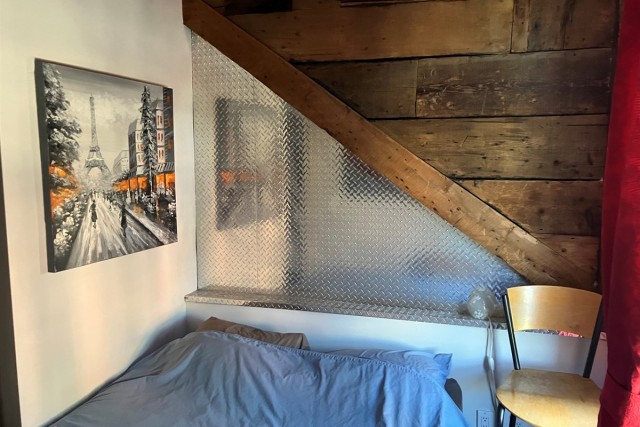 Quartier latin and south-central  2 b. $90/day. Apartment for rent in Quartier latin and south-central