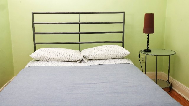  4 1/2 Côte-des-Neiges 85 $/jour. Appartement à louer Côte-des-Neiges