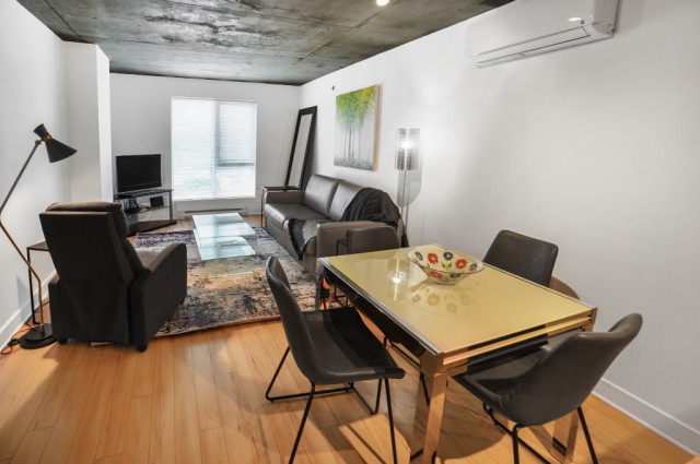 Quartier latin and south-central  1 b. $78/day. Apartment for rent in Quartier latin and south-central