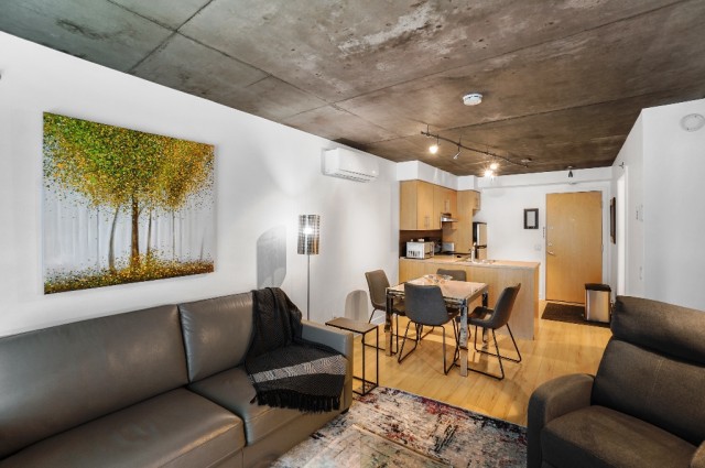 Quartier latin and south-central  1 b. $78/day. Apartment for rent in Quartier latin and south-central
