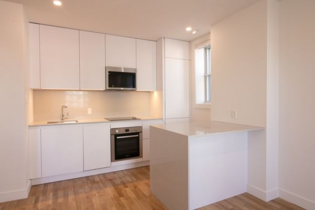 Notre-Dame-de-Grace Apartment 2 b. $1,895/month. Apartment for rent in Notre-Dame-de-Grace