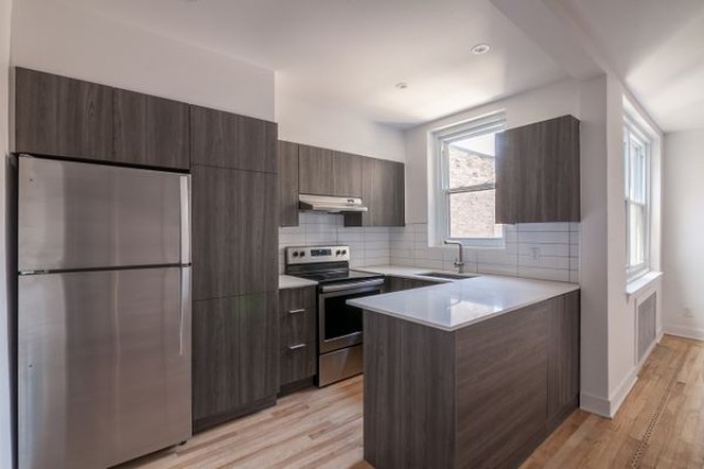 Cote-Saint-Luc Apartment 1 b. $1,695/month. Apartment for rent in Cote-Saint-Luc
