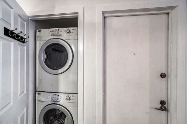 Ahuntsic and Cartierville  2 b. $90/day. Apartment for rent in Ahuntsic and Cartierville