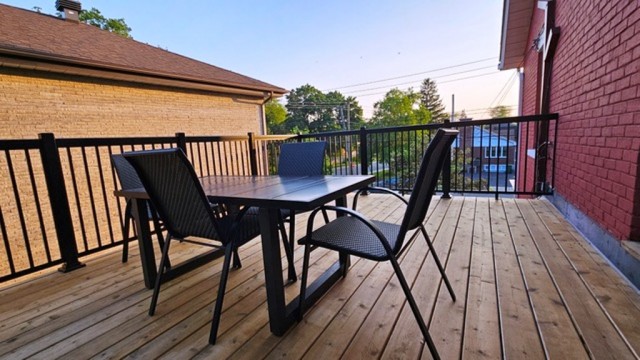 Longueuil  3 b. $100/day. Apartment for rent in Longueuil