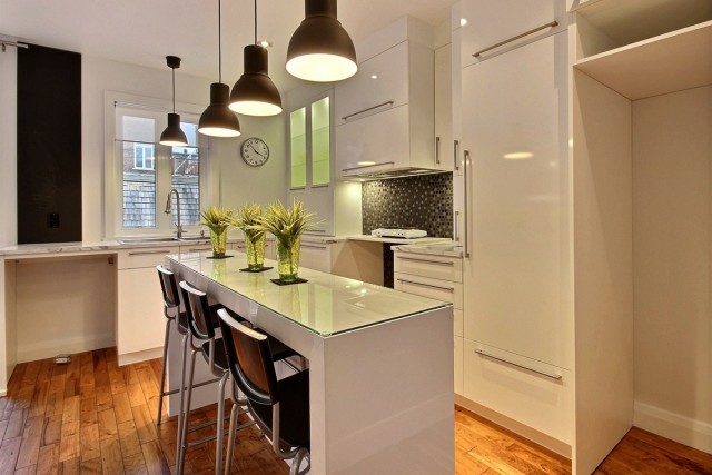 Quartier latin and south-central  1 b. $67/day. Apartment for rent in Quartier latin and south-central