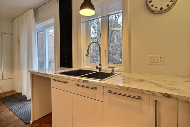 Quartier latin and south-central  1 b. $67/day. Apartment for rent in Quartier latin and south-central
