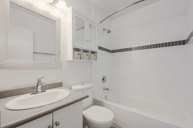 Appartement 2 1/2 Brampton 2 000 $/mois. Appartement à louer Brampton