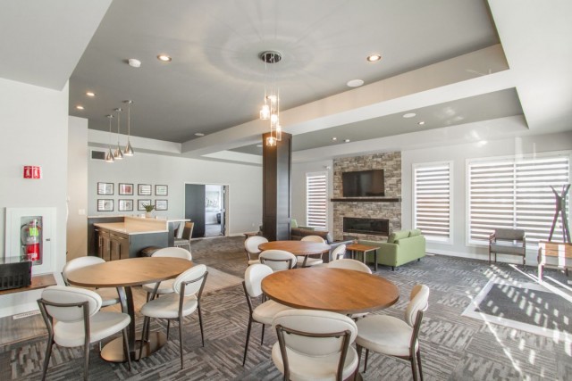 Regina Apartment 2 b. $1,630/month. Apartment for rent in Regina