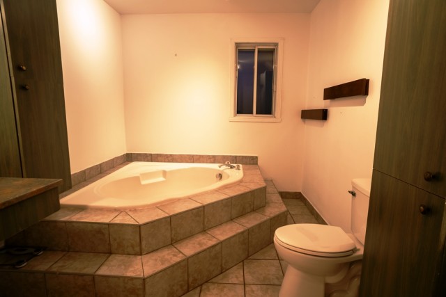  4 1/2 Ste-Rose 84 $/jour. Appartement à louer Ste-Rose