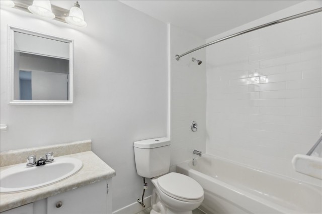 Appartement 4 1/2 London 1 595 $/mois. Appartement à louer London