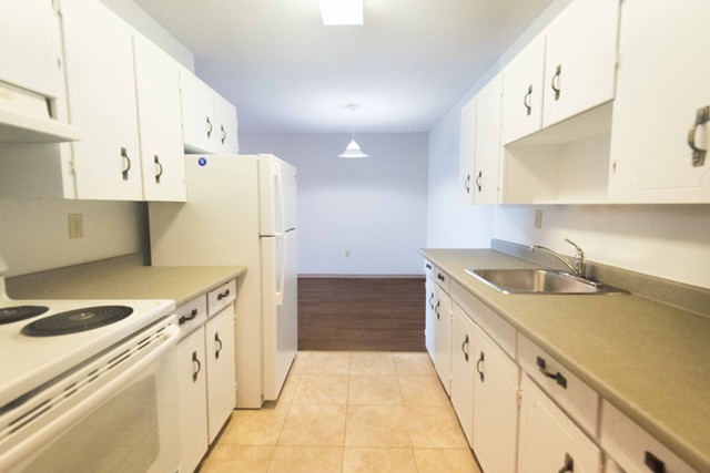 Appartement 4 1/2 Victoria 2 375 $/mois. Appartement à louer Victoria