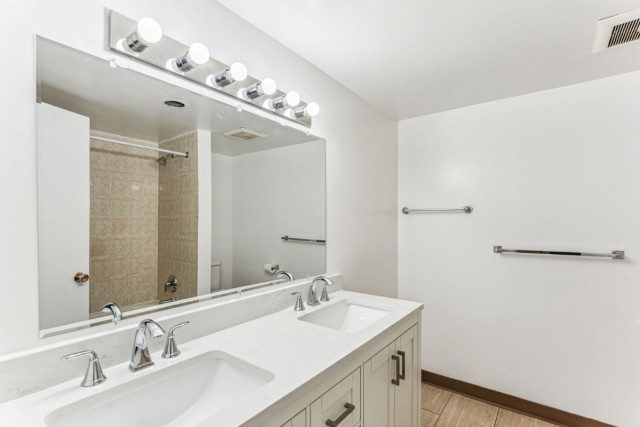Victoria Apartment 2 b. $2,390/month. Apartment for rent in Victoria
