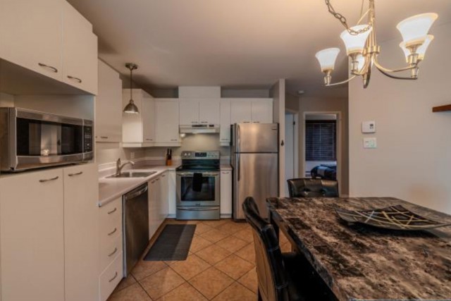 Ville-Emard and Cote-St-Paul  2 b. $61/day. Apartment for rent in Ville-Emard and Cote-St-Paul
