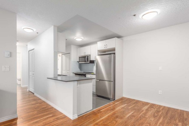 Appartement 4 1/2 Victoria 2 420 $/mois. Appartement à louer Victoria