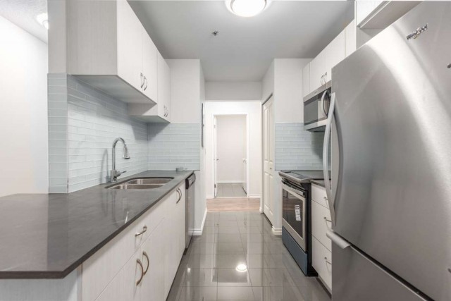 Appartement 4 1/2 Victoria 2 420 $/mois. Appartement à louer Victoria