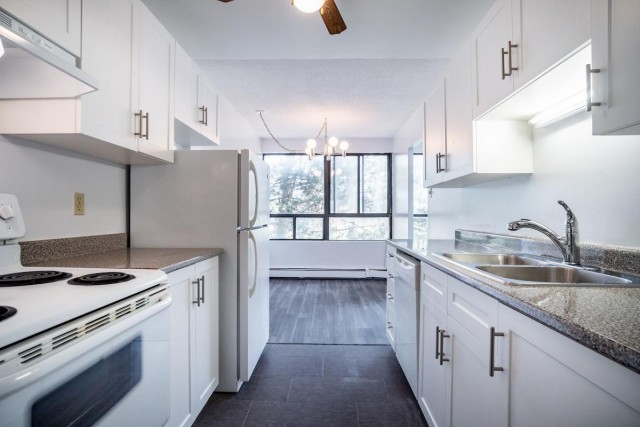 Appartement 4 1/2 London 1 630 $/mois. Appartement à louer London