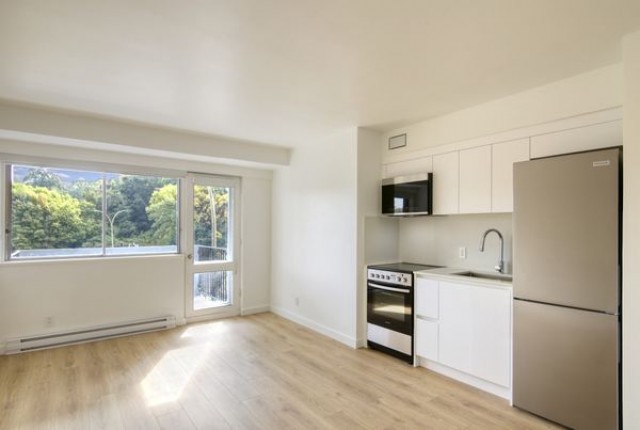 Outremont Apartment Studio $1,345/month. Apartment for rent in Outremont