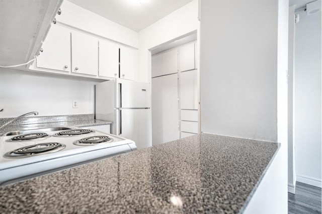 Downtown - Montreal Apartment Studio $1,095/month. Apartment for rent in Downtown - Montreal