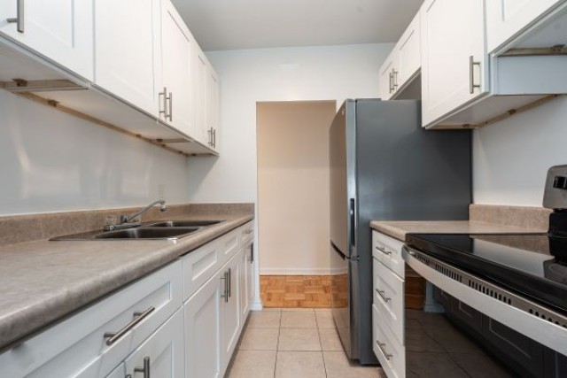 Ahuntsic and Cartierville Apartment 3 b. $3,000/month. Apartment for rent in Ahuntsic and Cartierville