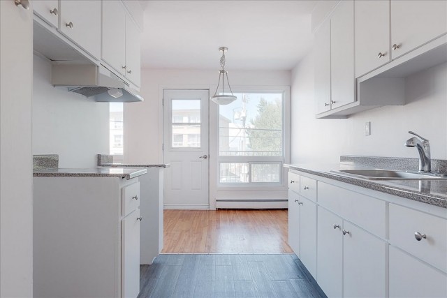 Quebec city Apartment 1 b. $1,175/month. Apartment for rent in Quebec city