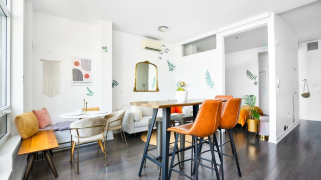 Quartier latin and south-central  1 b. $96/day. Apartment for rent in Quartier latin and south-central