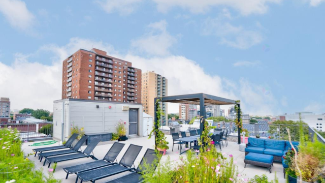 Quartier latin and south-central  1 b. $96/day. Apartment for rent in Quartier latin and south-central