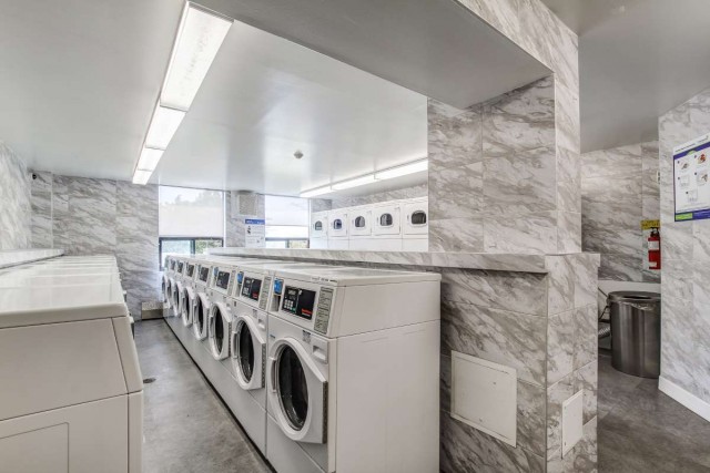 Appartement 1 1/2 Brampton 1 725 $/mois. Appartement à louer Brampton