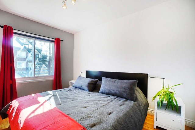 Lachine  3 b. $70/day. Apartment for rent in Lachine