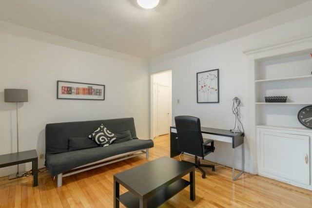 Cote-des-Neiges Apartment 1 b. $1,495/month. Apartment for rent in Cote-des-Neiges