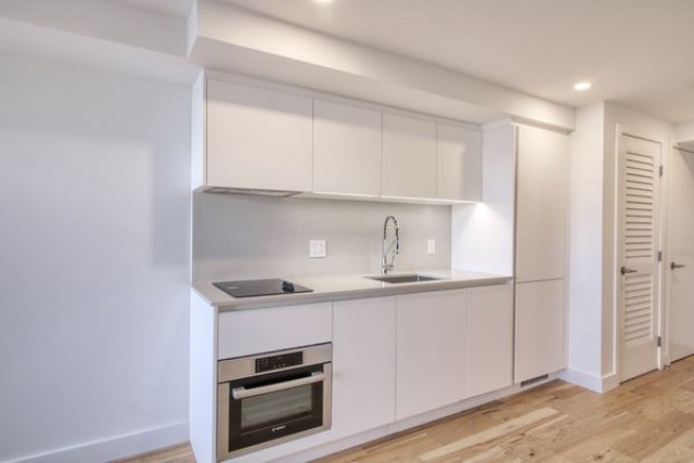 Downtown - Montreal Apartment Studio $1,495/month. Apartment for rent in Downtown - Montreal