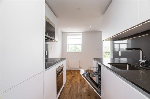 Appartement 2 1/2  1 950 $/mois. Appartement à louer 