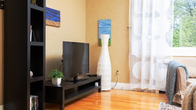  4 1/2 Côte-des-Neiges 85 $/jour. Appartement à louer Côte-des-Neiges