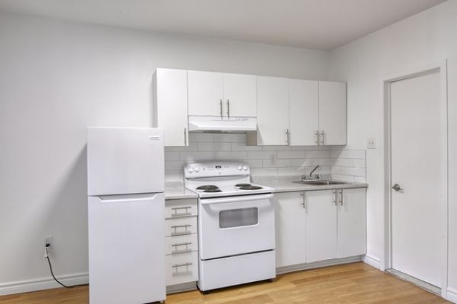 Appartement 1 1/2  1 245 $/mois. Appartement à louer 