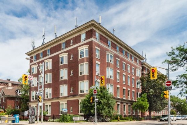 Appartement 2 1/2 Côte-des-Neiges 2 350 $/mois. Appartement à louer Côte-des-Neiges