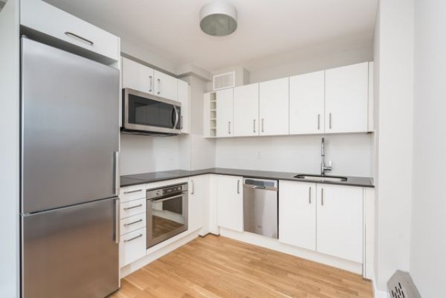 Downtown - Montreal Apartment 2 b. $2,350/month. Apartment for rent in Downtown - Montreal