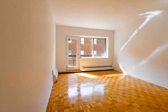 Appartement 2 1/2  1 215 $/mois. Appartement à louer 