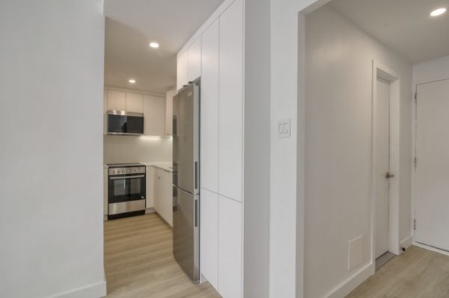 Outremont Apartment Studio $1,315/month. Apartment for rent in Outremont