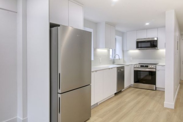 Outremont Apartment Studio $1,345/month. Apartment for rent in Outremont