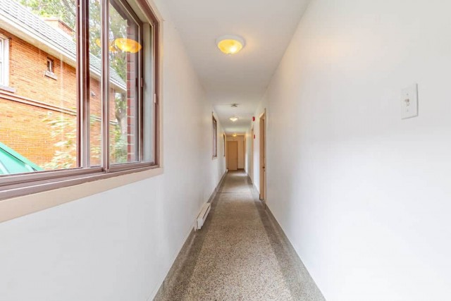 Appartement 2 1/2  995 $/mois. Appartement à louer 