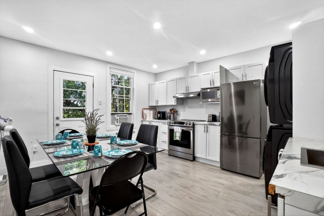  5 1/2 Notre-Dame-de-Grâce 90 $/jour. Appartement à louer Notre-Dame-de-Grâce
