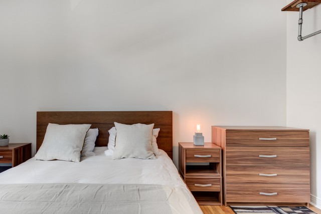  5 1/2 Quartier latin et centre-sud 100 $/jour. Appartement à louer Quartier latin et centre-sud