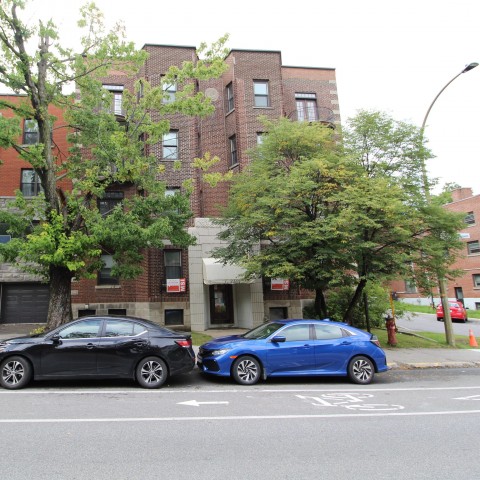 Cote-des-Neiges Apartment 2 b. $1,695/month. Apartment for rent in Cote-des-Neiges