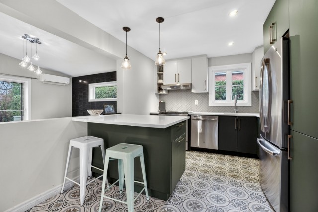 Hochelaga-Maisonneuve  3 b. $115/day. Apartment for rent in Hochelaga-Maisonneuve