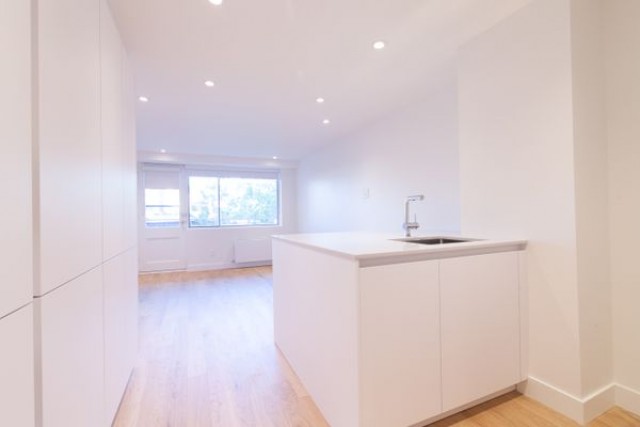 Downtown - Montreal Apartment Studio $1,400/month. Apartment for rent in Downtown - Montreal