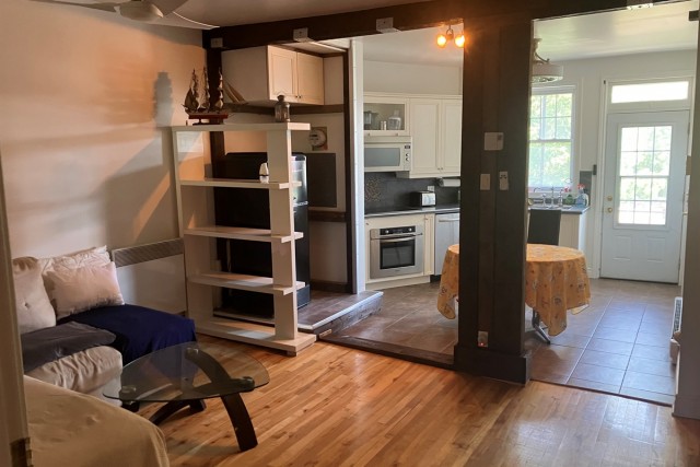 Quartier latin and south-central  2 b. $90/day. Apartment for rent in Quartier latin and south-central