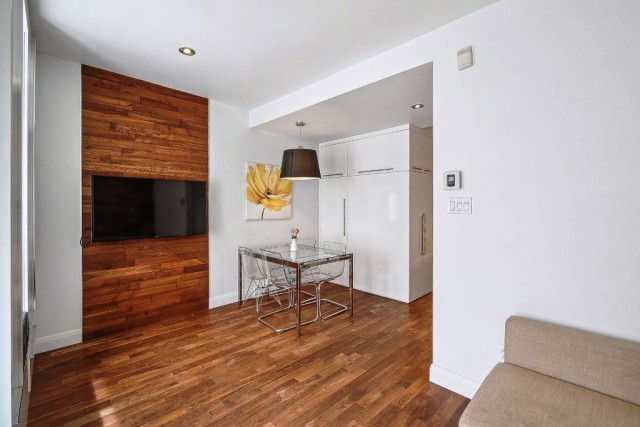  2 1/2 Quartier latin et centre-sud 67 $/jour. Appartement à louer Quartier latin et centre-sud
