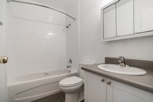 Appartement 5 1/2 Mississauga 3 025 $/mois. Appartement à louer Mississauga
