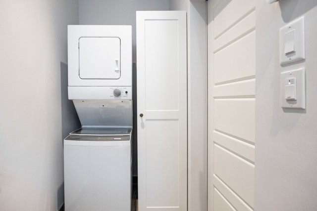 Plateau Mont-Royal Apartment 2 b. $1,895/month. Apartment for rent in Plateau Mont-Royal