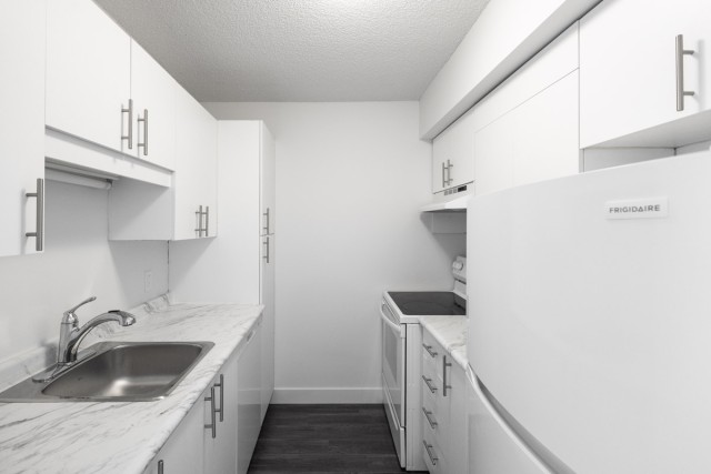 Quartier latin and south-central Apartment 2 b. $1,895/month. Apartment for rent in Quartier latin and south-central