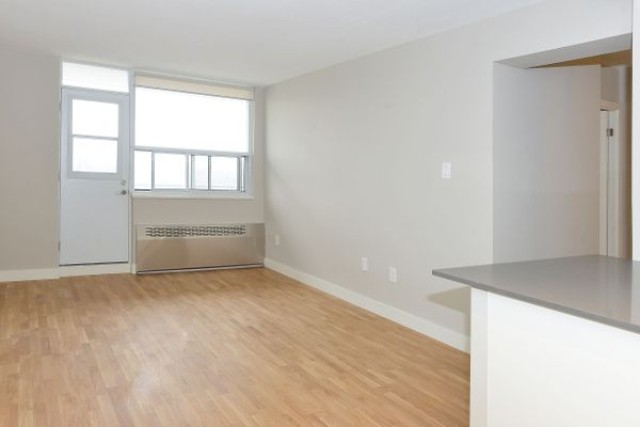 Appartement 4 1/2  2 100 $/mois. Appartement à louer 
